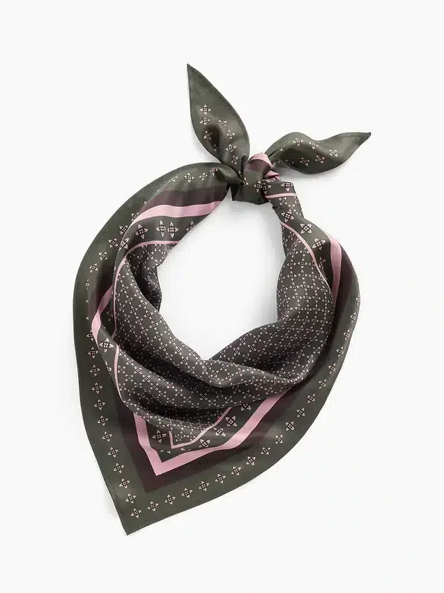 100% jedwab, oversize'owa trójkątna chusta typu bandana