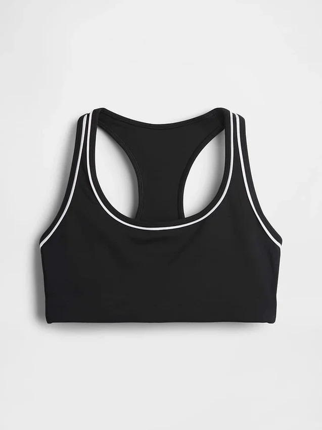 Biustonosz sportowy GapFit Smooth z plecami typu racerback, przeznaczony do ćwiczeń o średniej intensywności