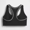 Biustonosz sportowy GapFit Smooth z plecami typu racerback, przeznaczony do ćwiczeń o średniej intensywności