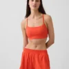 Biustonosz sportowy GapFit Smooth z tyłem typu racerback