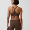 Biustonosz sportowy GapFit Smooth z tyłem typu racerback