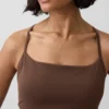 Biustonosz sportowy GapFit Smooth z tyłem typu racerback