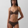 Biustonosz typu „Secondskin Semi-Demi”