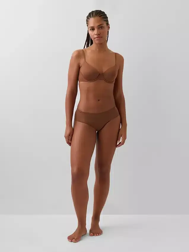 Biustonosz typu „Secondskin Semi-Demi”