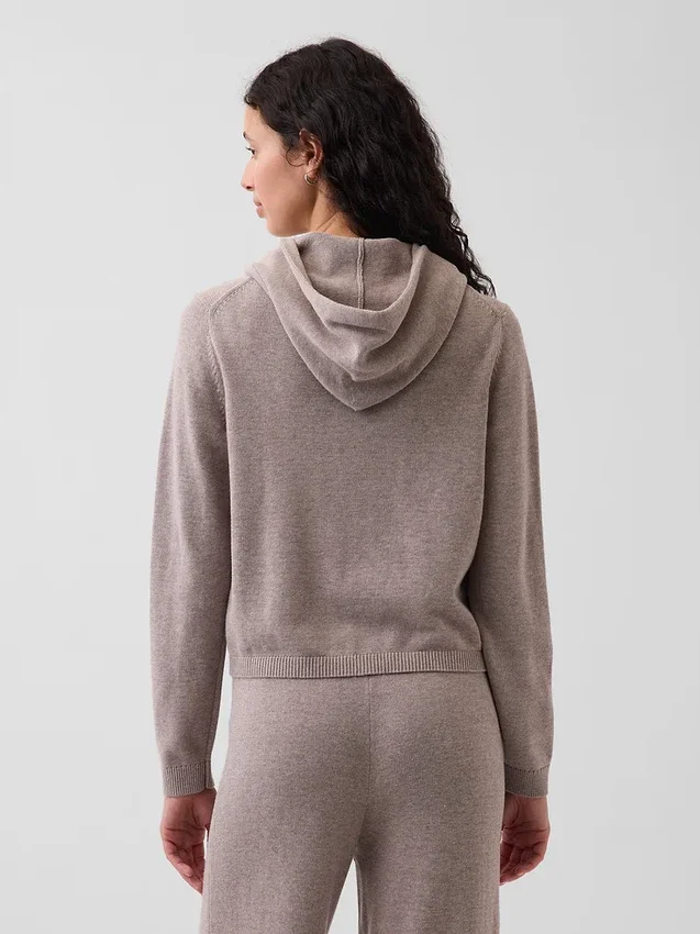 Bluza z kapturem o luźnym kroju, w 100% z bawełny, zapinana na zamek