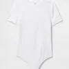 Body z T-shirta z dzianiny o gęstym splocie