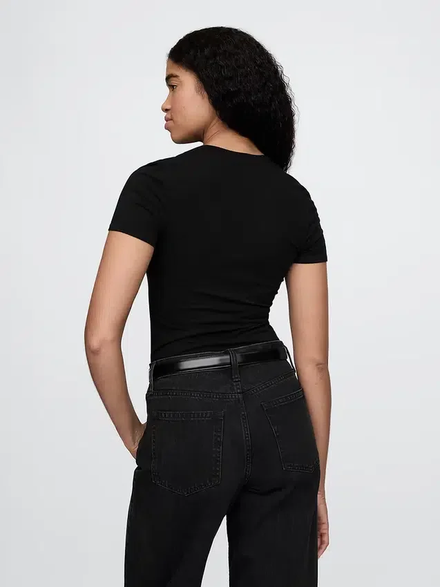 Body z T-shirta z dzianiny o gęstym splocie