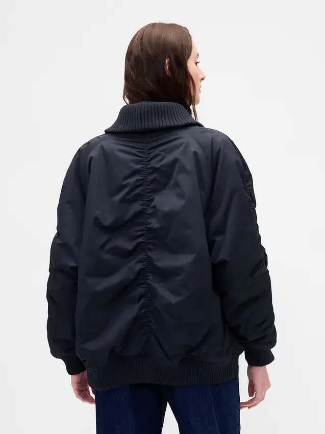 Bomber oversize z dzianinowymi wykończeniami