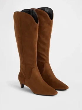 Buty do kolan na niskim obcasie z ostrym czubkiem