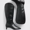 Buty do kolan na niskim obcasie z ostrym czubkiem