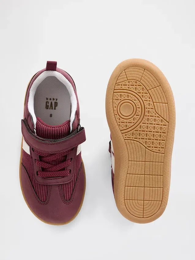 Buty sportowe dla maluchów z sztruksu