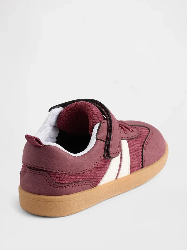 Buty sportowe dla maluchów z sztruksu