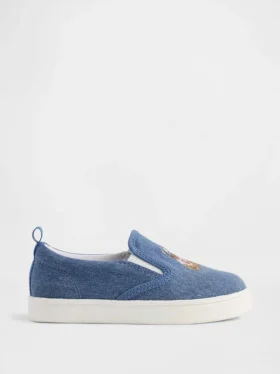 Buty typu slip-on dla maluchów z dżinsu z motywem Brannan Bear