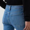 Dżinsy capri z niskim stanem