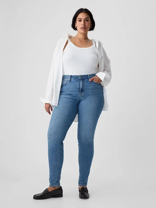 Dżinsy typu true skinny o średnim stanie
