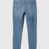 Dżinsy typu true skinny o średnim stanie