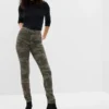Dżinsy typu true skinny z wysokim stanem