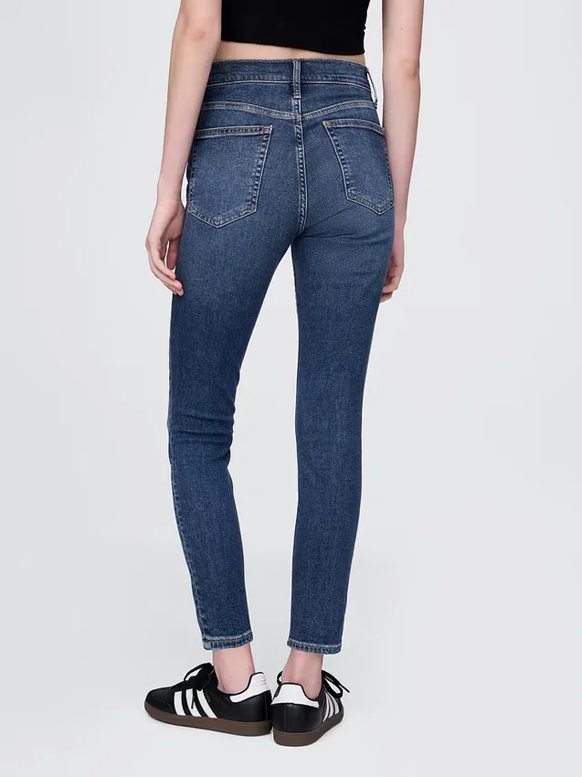 Dżinsy typu true skinny z wysokim stanem