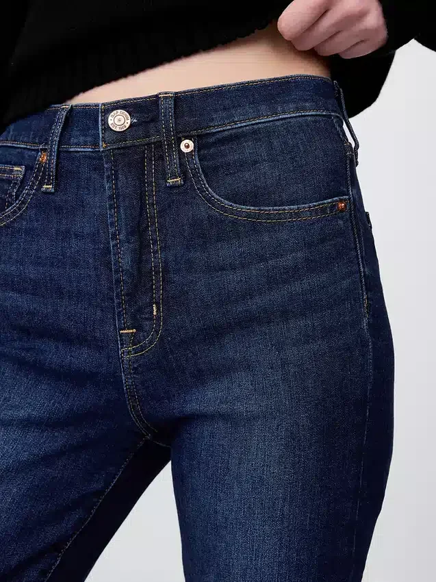 Dżinsy typu true skinny z wysokim stanem