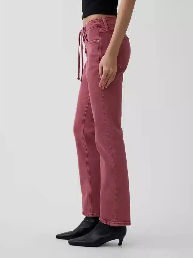 Dżinsy z niskim stanem, sznurowane, o prostym kroju typu slim w stylu lat 90.