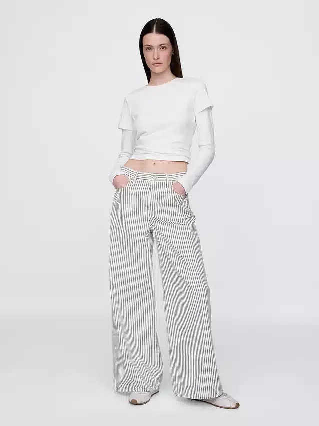 Dżinsy z paskami w stylu baggy o średnim stanie