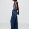 Dżinsy z wysokim stanem i prostymi nogawkami