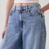 Dżinsy z wysokim stanem i ultramiękkim materiałem w kształcie podkowy