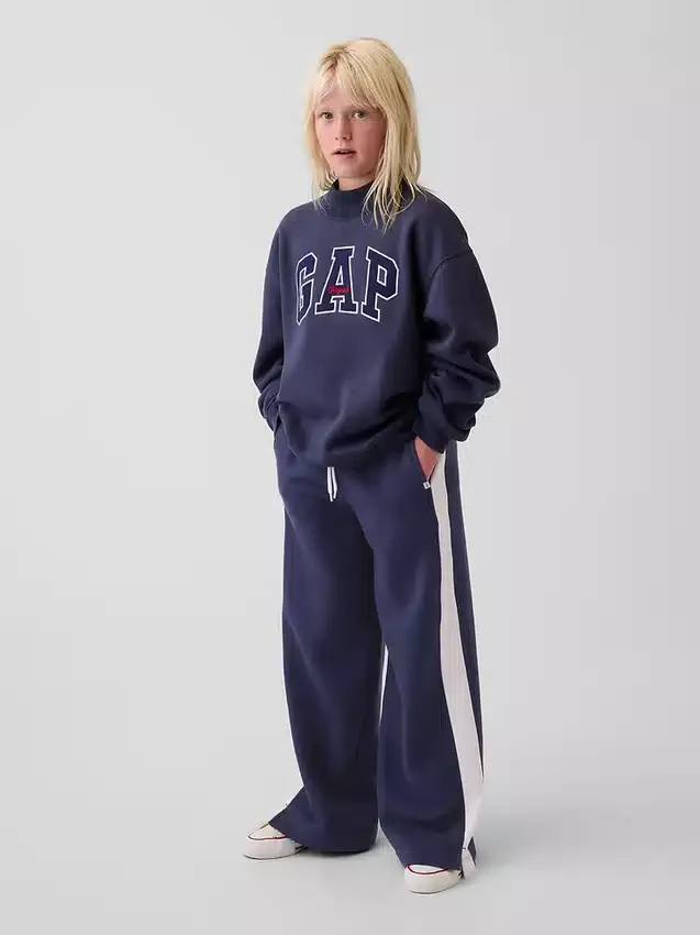 Dziecięca bluza z logo Vintagesoft z wysokim kołnierzem w stylu oversize