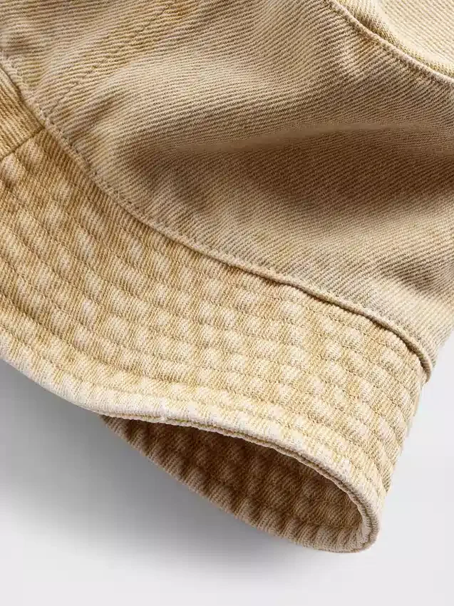 Dziecięca czapka typu bucket z barwionego dżinsu