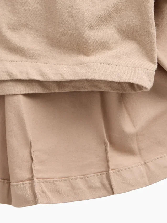 Dziecięca spódniczka-szorty w kolorze khaki z plisami