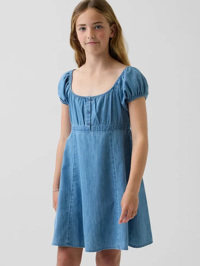 Dziecięca sukienka typu babydoll z dżinsu