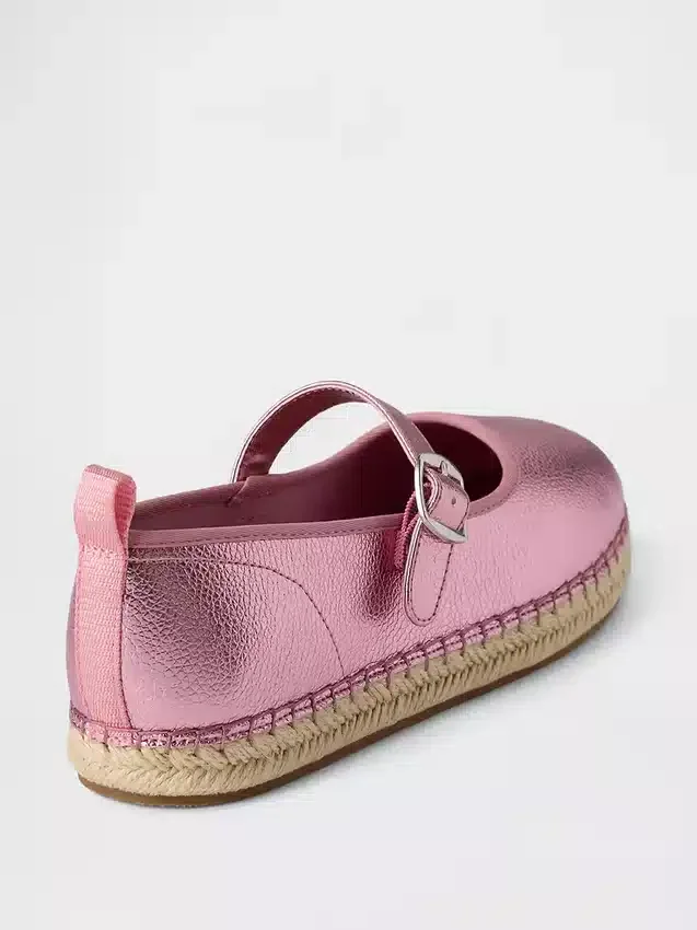 Dziecięce espadryle typu „Mary Jane” w metalicznym wykończeniu