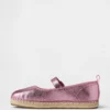 Dziecięce espadryle typu „Mary Jane” w metalicznym wykończeniu