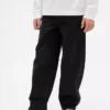 Dziecięce jeansy typu baggy z zwężanymi nogawkami