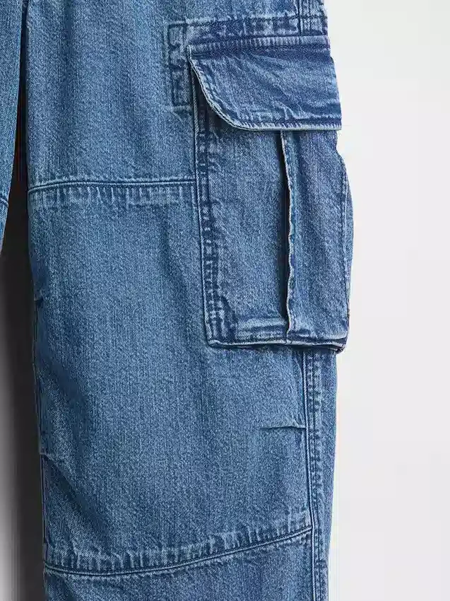 Dziecięce jeansy typu cargo