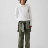 Dziecięce spodnie w stylu modern uniform o luźnym, prostym kroju w kolorze khaki
