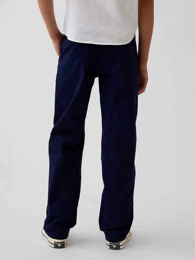 Dziecięce spodnie w stylu modern uniform o luźnym, prostym kroju w kolorze khaki