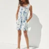 Dziecięce szorty dżinsowe w stylu tie-dye o luźnym kroju