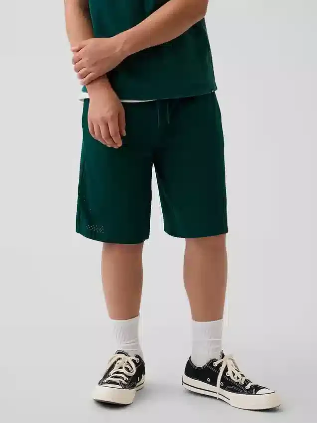 Dziecięce szorty sportowe z siateczki, 8"