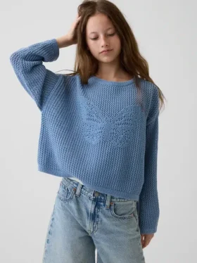 Dziecięcy sweter oversize z nadrukiem, wykonany techniką szydełkową