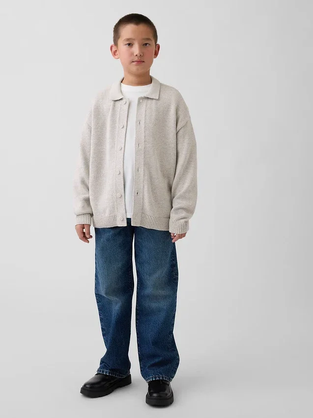 Dziecięcy sweter polo o luźnym kroju