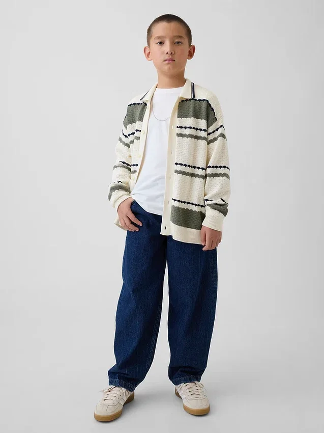 Dziecięcy sweter polo o luźnym kroju