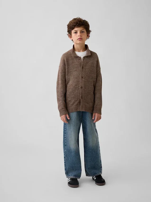 Dziecięcy sweter polo o luźnym kroju