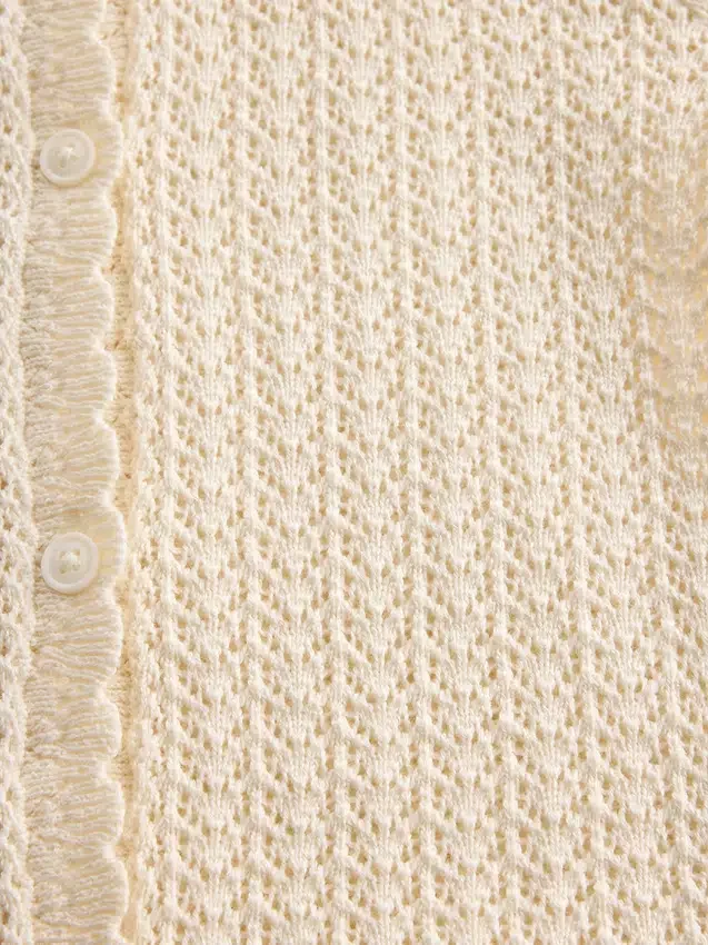 Dziecięcy sweter z dzianiny szydełkowej