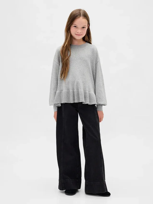 Dziecięcy sweter z luźnym peplum