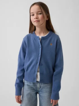 Dziecięcy sweter z zapięciem na guziki w stylu relaxed