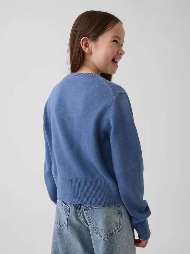 Dziecięcy sweter z zapięciem na guziki w stylu relaxed