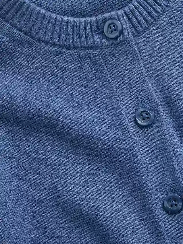 Dziecięcy sweter z zapięciem na guziki w stylu relaxed