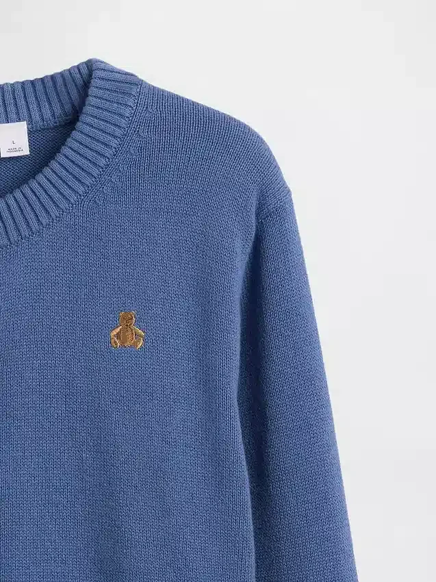 Dziecięcy sweter z zapięciem na guziki w stylu relaxed