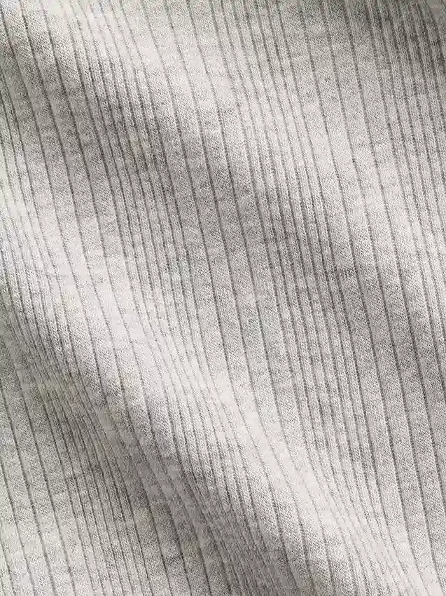 Dziecięcy T-shirt dopasowany z różnobarwnym ściągaczem